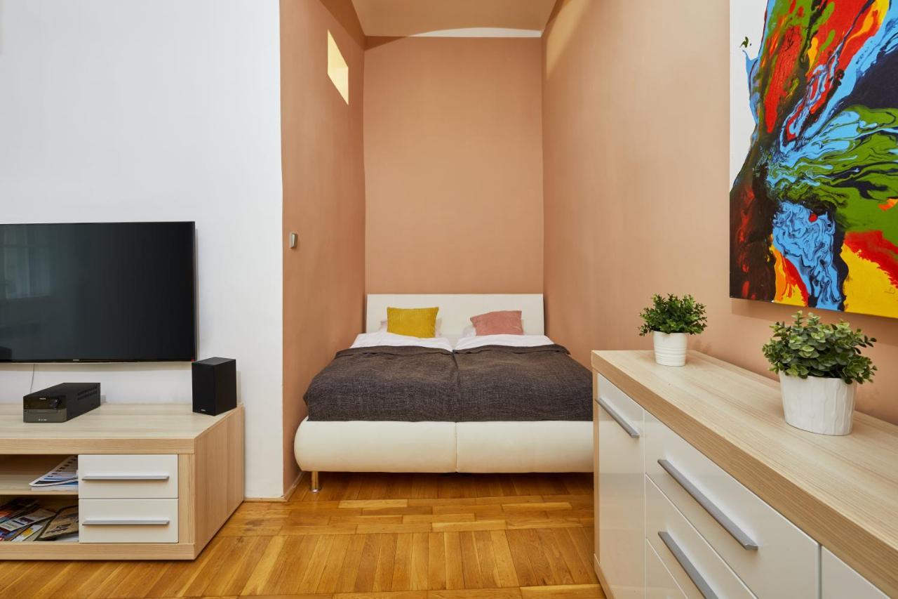 Prague Days - Cozy Flat In The Old Town Leilighet Eksteriør bilde