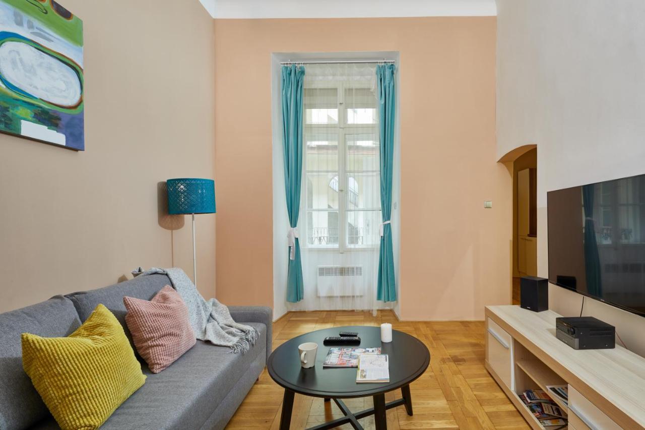 Prague Days - Cozy Flat In The Old Town Leilighet Eksteriør bilde
